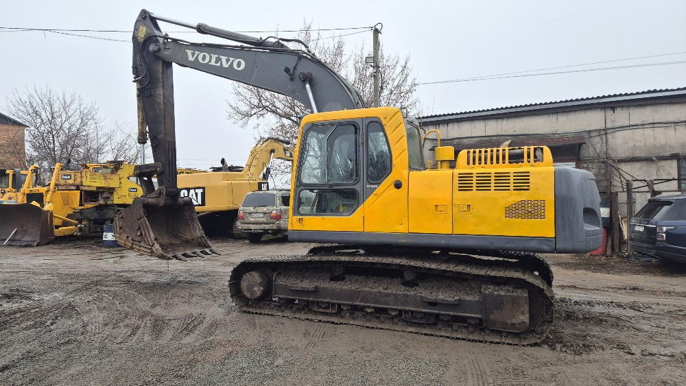 Гусеничний екскаватор VOLVO EC210BLC Коростень - фото 1